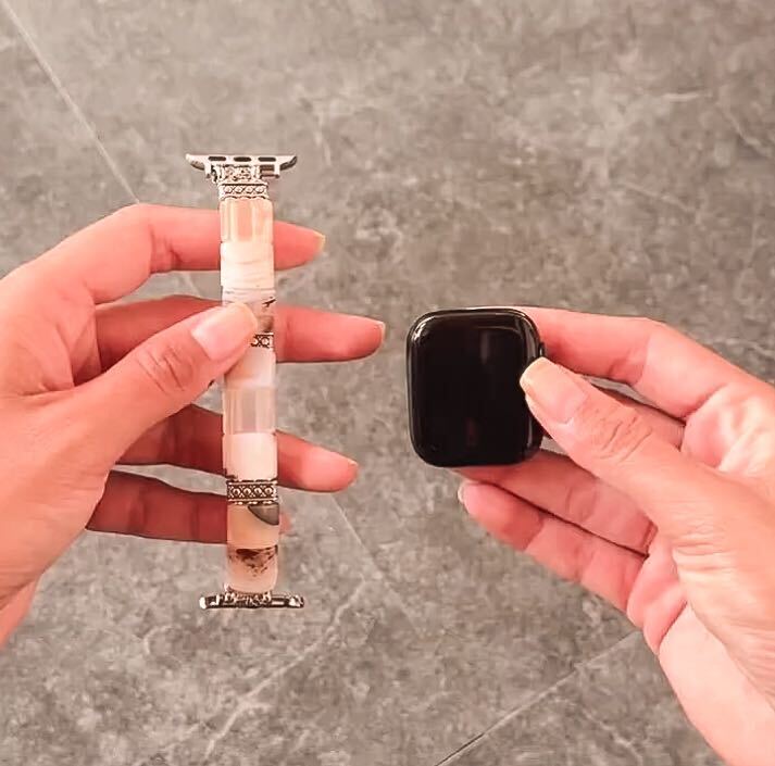 How to Attach Your New Apple Watch Strap